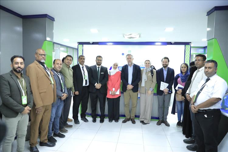سفير الاتحاد الأوروبي لدى اليمن يزور مؤسسة صلة للتنمية ويبحث مع إدارتها تعزيز الشراكة