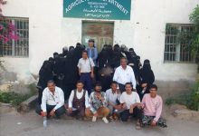 طلاب كلية الزراعة بجامعة لحج ينفذون رحلة علمية إلى مركز الأبحاث الزراعية