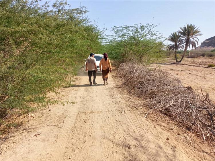 فريق هندسي يقوم بزيارة بروم ميفع لتعرف على الاحتياج المطلوب لتحسين القطاع الزراعي