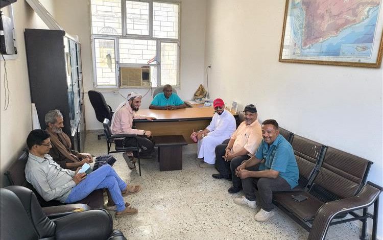 قوات درع الوطن تجسّد حضورها الإنساني بزيارة رسمية لكلية ردفان الجامعية وتعزيز جسور التعاون المجتمعي