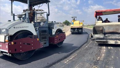 محافظ أبين يدشّن العمل في الخلاطة الأسفلتية الصديقة للبيئة بمنظومة الفلر بمشروع سد حسان