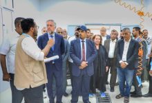 محافظ حضرموت الأستاذ مبخوت بن ماضي وسفير الاتحاد الأوروبي يفتتحان مركز الصادرات السمكية بالمحافظة