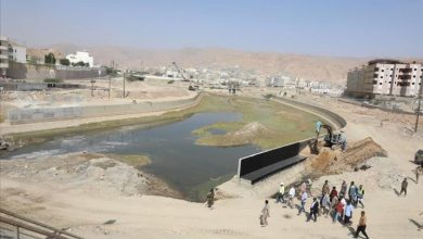 محافظ حضرموت يتفقد العمل بمشروع المرحلة الثانية لخور المكلا ويوجّه بإزالة العوائق التي تعترض سرعة الانجاز