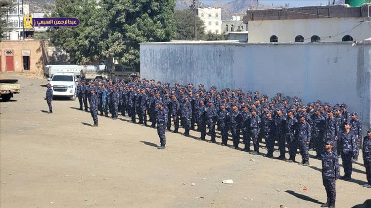 مدير أمن الضالع يستقبل الدفعة الأولى من خريجي البرنامج التأهيلي الأمني بدعم من دولة الإمارات