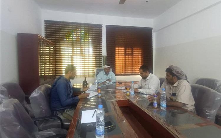 مدير عام المحفد يناقش آلية الاستهداف الجديد للمساعدات الغذائية