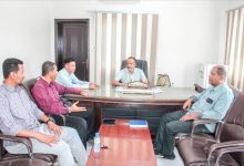 مدير عام بروم ميفع يناقش مع مديري هيئة الأراضي والأشغال العامة بالمديرية عدد من القضايا والمستجدات