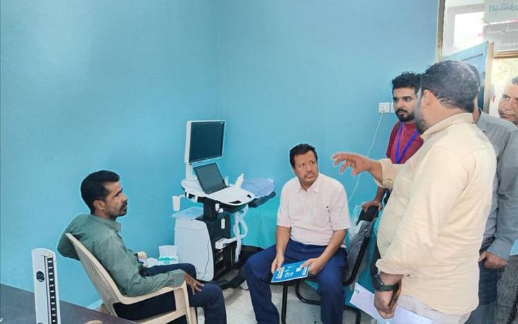 مدير عام رضوم يشرف على تدشين المرحلة الثانية من التجهيزات الطبية بمستشفى رضوم الممول من مؤسسة خليفة