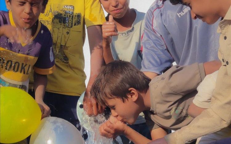 مدير عام لودر يدشّن مشروع الطاقة الشمسية لبئر مهيم بدعم من منظمة جيفينج باك