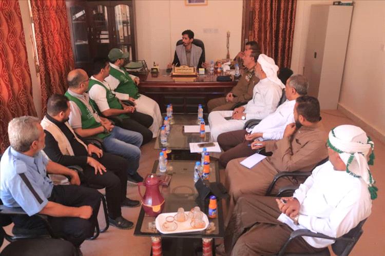 مدير عام مديرية العبر يستقبل وفدًا من البرنامج السعودي لتنمية وإعمار اليمن