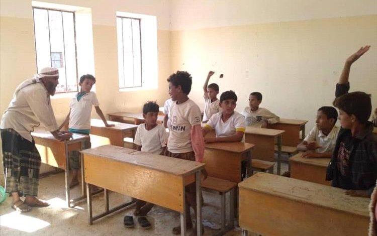 مدير مكتب التربية بمديرية الوضيع يقوم بزيارة تفقدية إلى محور السواد التعليمي.