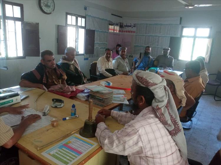 مدير مكتب التربية بمودية يتفقد سير العملية التعليمية في مدارس التعليم الثانوي