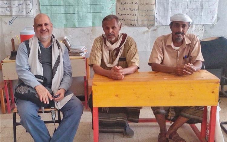 مدير مكتب التربية بمودية يزور مدرسة أبي سلمة ويشيد بدور مجلس الأمهات في دعم التعليم