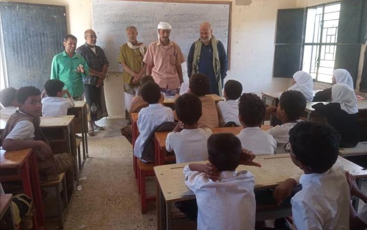 مدير مكتب التربية والتعليم بمودية يواصل زياراته الميدانية لمدارس المديرية