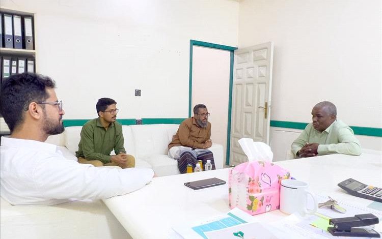 مناقشة سبل التعاون المشترك بين مؤسسة حضرموت للدراسات و معهد العمران