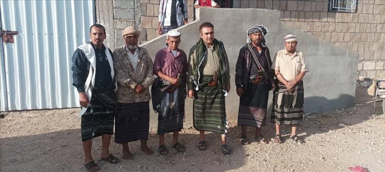 وكيل أبين الجنيدي وعدد من القيادات يقدمون واجب العزاء لأسرة الشهيد البطل عبدالله مقبل القومي