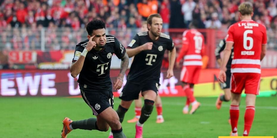 هدف لويس دياز يخطف الاضواء