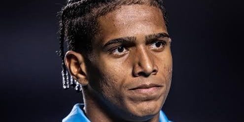 برشلونة يراقب ظهير برازيلي - هاي كورة