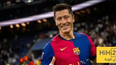 ليفاندوفسكي يسجل اسمه في تاريخ برشلونة