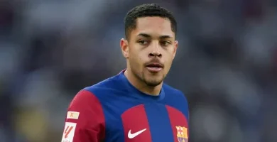 هل سيعود فيتور روكي إلى برشلونة؟