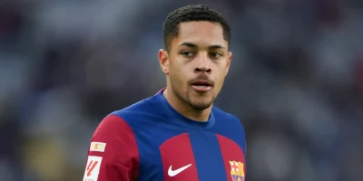 هل سيعود فيتور روكي إلى برشلونة؟