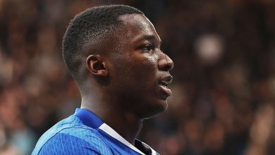 تشيلسي يكافئ كايسيدو بعقد جديد