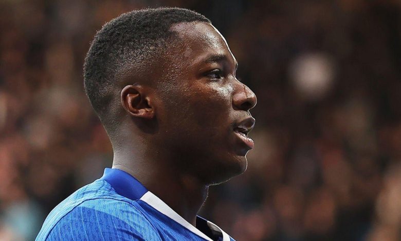 تشيلسي يكافئ كايسيدو بعقد جديد