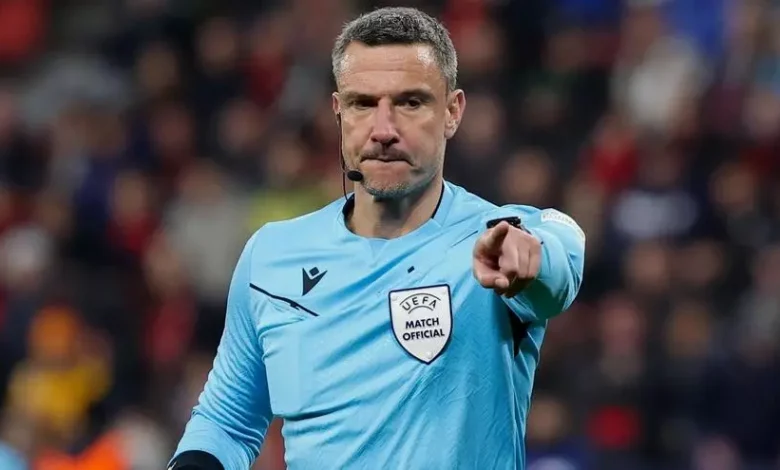 ذكرى سيئة لبرشلونة مع حكم مباراته ضد تشيلسي