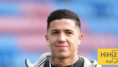 معدل أعمار تشكيلة تشيلسي أمام برشلونة