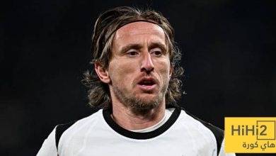 مدرب روما يتحدث عن صعوبة إيقاف مودريتش