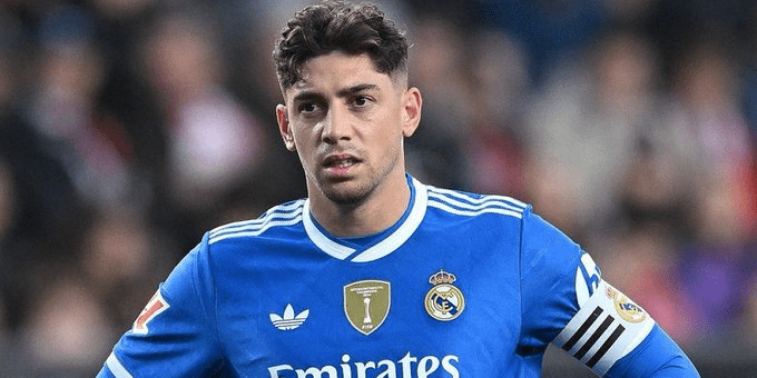 الونسو يدرس تغيير مركز فالفيردي امام اوليمبياكوس