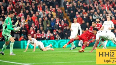 انتقادات لاذعة لريال مدريد : ” فريق يعيش على الحكام والحارس ” !