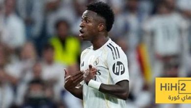 صورة : على طريقة فينيسيوس في الكلاسيكو .. نيمار يغضب من مدربه