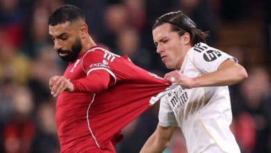 كاريراس أوقف لامين ومحمد صلاح