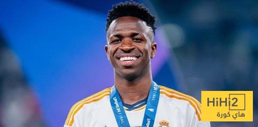 هل للتجديد علاقة بجلوس فينيسيوس على مقاعد البدلاء ضد التشي ؟