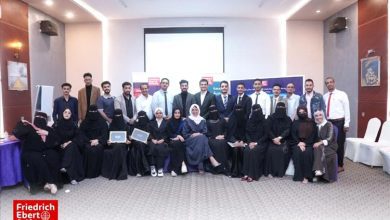 اختتام دورة مهارات الخطابة والخطاب السياسي للشباب القيادي في عدن