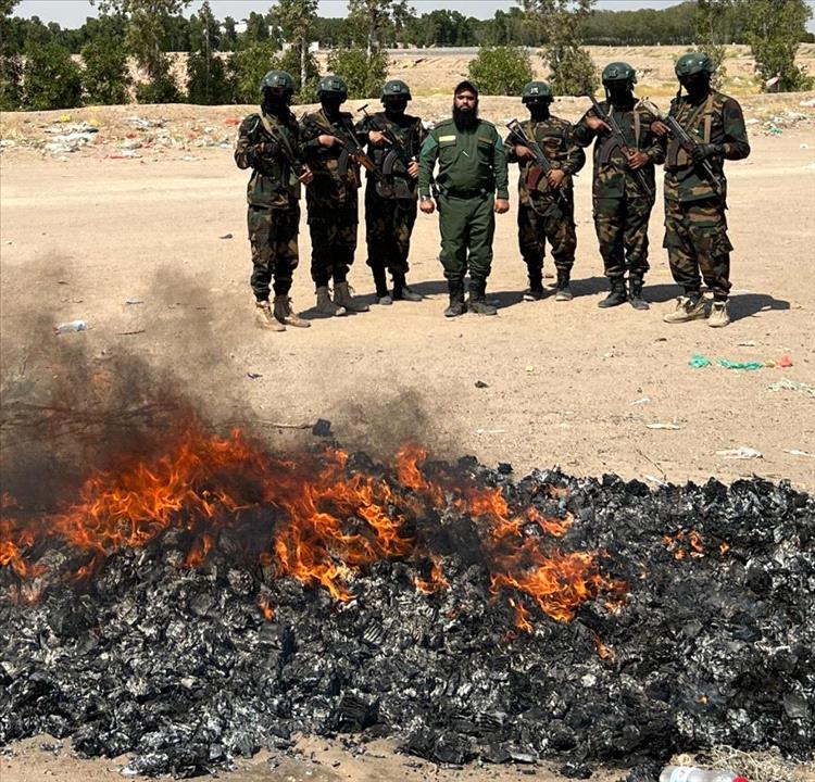 الادارة العامة لمكافحة المخدرات بقوات  الحزام الأمني تُتلف كمية كبيرة من الحبوب المخدرة