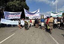 المئات من من أسر الشهداء والجرحى يعتصمون في عدن للمطالبة بحقوقهم المُهملة منذ سنوات