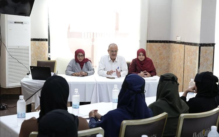 المركز الوطني للتثقيف ينظم الدورة التدريبية لمتطوعات نوادي شبكة الأمهات بعدن