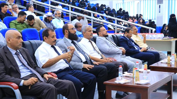 جامعة العادل تحتفي بأوائل طلابها وتستقبل المستجدين للعام الجامعي 2025-2026