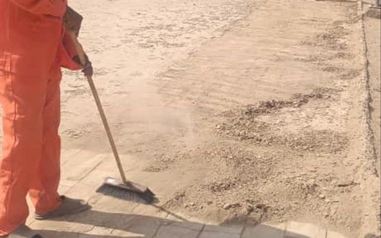 حملة واسعة لتنظيف ساحة الجندي المجهول بالتواهي استعدادًا لاحتفالات الذكرى الـ58 لعيد الاستقلال الوطني 30 نوفمبر