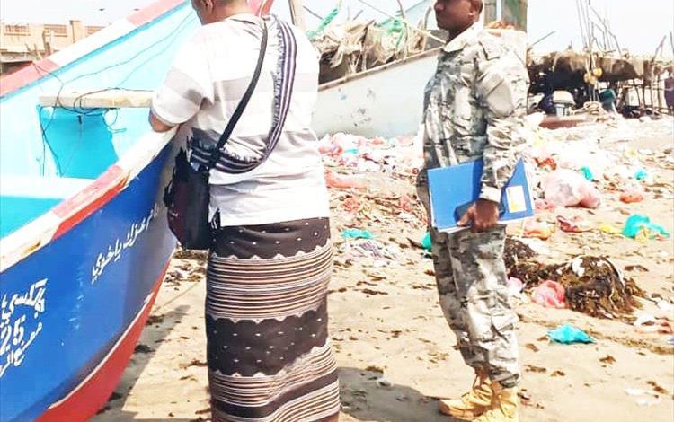 خفر السواحل وهيئة المصائد بأبين تواصلان تنفيذ خطة ميدانية لحصر وترقيم قوارب الصيد