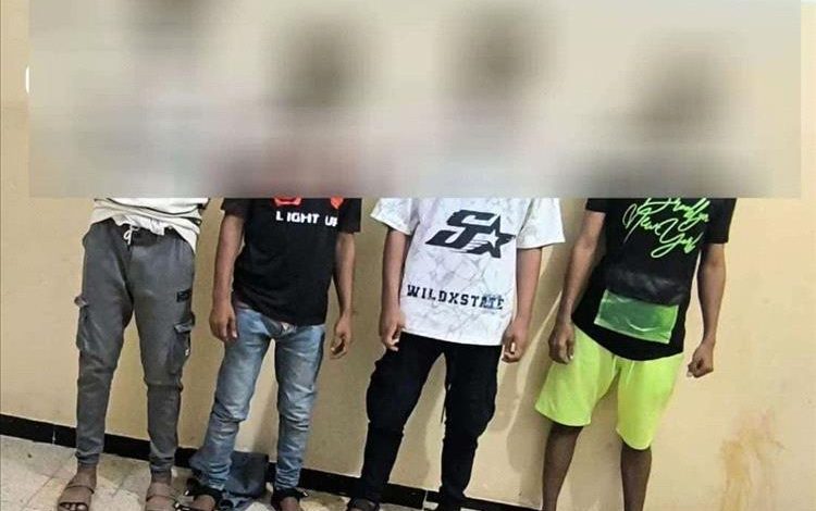 شرطة صيرة تلقي القبض على أربعة متهمين بتعاطي وترويج المخدرات