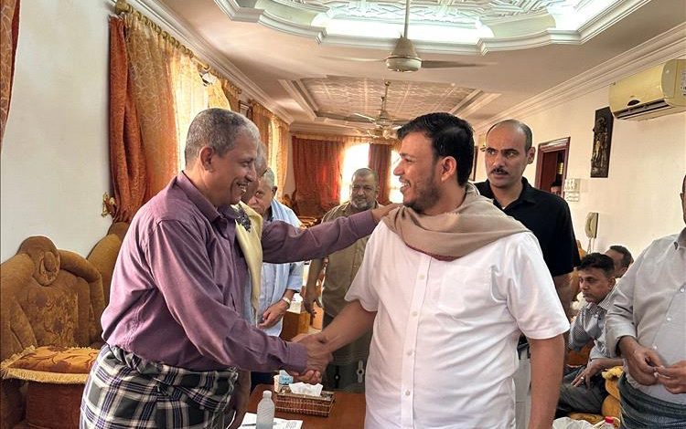 عدن: عضو مجلس القيادة الرئاسي، الدكتور عبدالله العليمي يزور منتدى باصره الثقافي