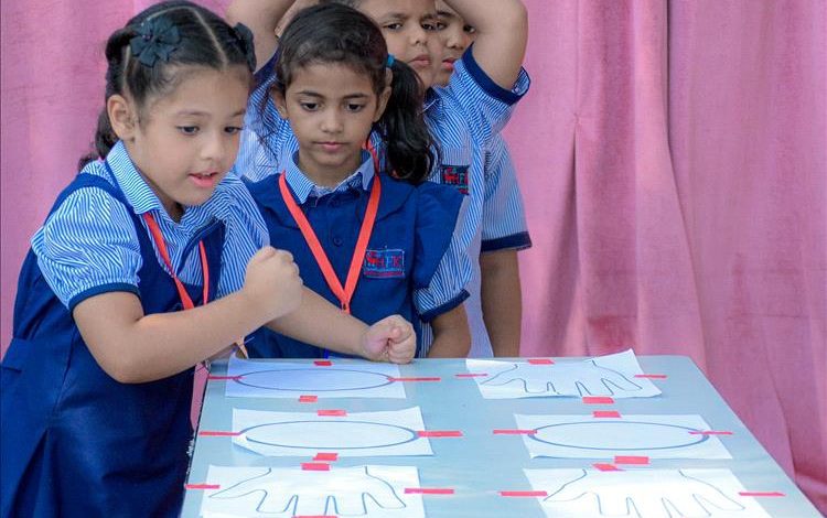 في اليوم العالمي للطفل… كلية التربية عدن تصنع مساحة للفرح والإلهام