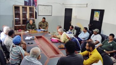 قائد شرطة القلوعة يلتقي باللجان المجتمعية لتعزيز التعاون الأمني ومناقشة القضايا المحلية