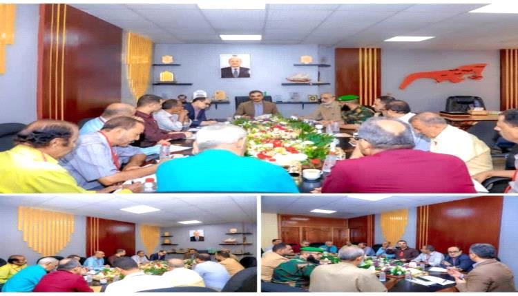 لجنة عقود اراضي "بئر فضل" تناشد المحافظ "لملس" استئناف تسليم المواطنين حقوقهم