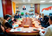 محافظ العاصمة عدن يشدد على تكاتف الجهود لحماية البيئة والأراضي الرطبة ومواجهة تغيّر المناخ