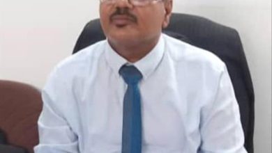 مدير الشؤون الاجتماعية بمديرية المنصورة بعدن يدين انتهاك حقوق الطفل بحرمانه من الاسم والنسب