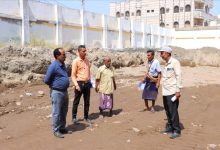 مدير عام مديرية خورمكسر يتفقد أعمال بناء فصول إضافية  في ثانوية عبدالباري للبنات