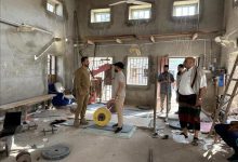 مدير عام مديرية صيرة يتفقد مشروع تأهيل وترميم مبنى نادي التلال الرياضي